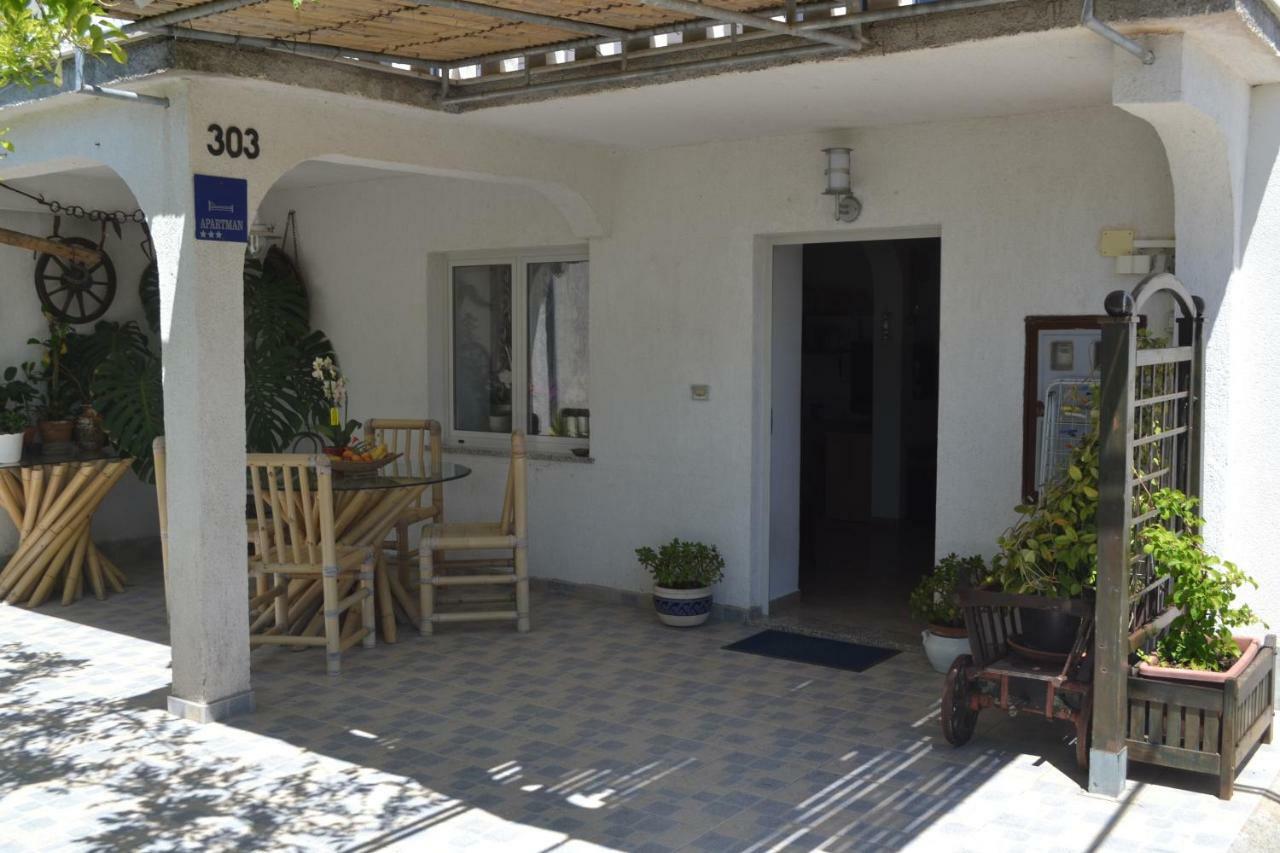 Villa Ester Lopar Exterior foto